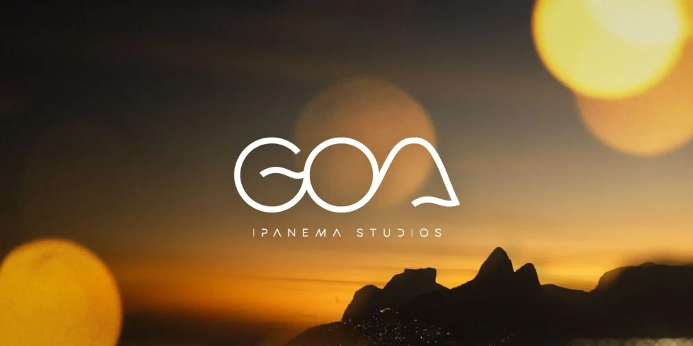 Detalhe da fachada do Goa Ipanema Studios com acabamento em inox